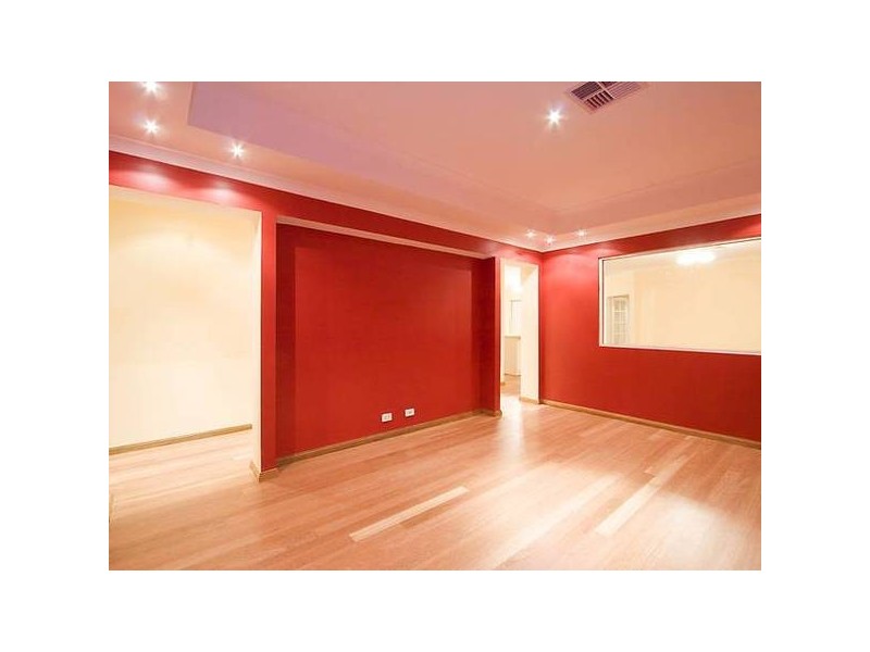 30 Fineview Crescent, Carramar WA 6031