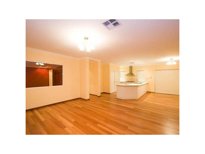 30 Fineview Crescent, Carramar WA 6031