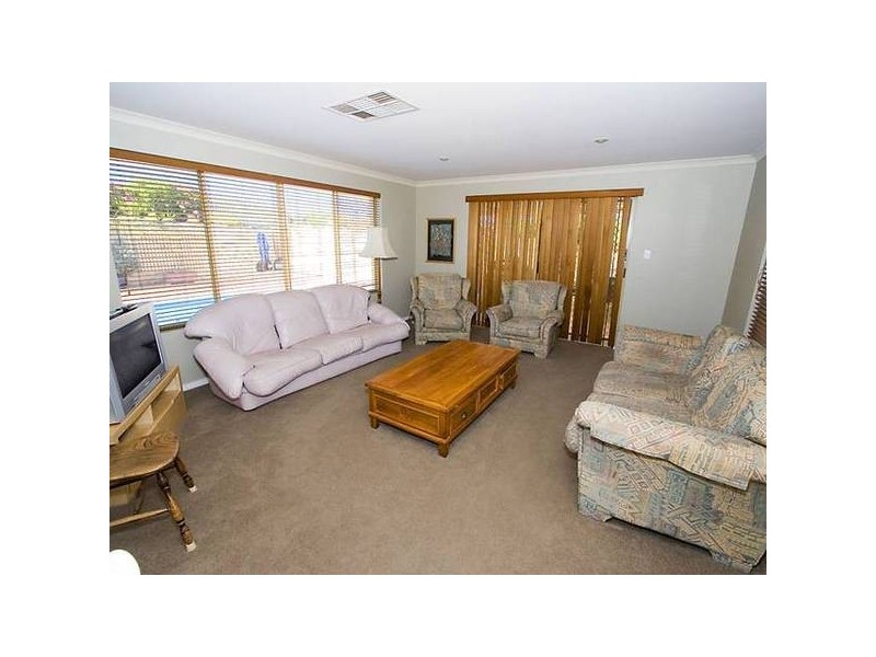 2 Thimble Court, Ocean Reef WA 6027