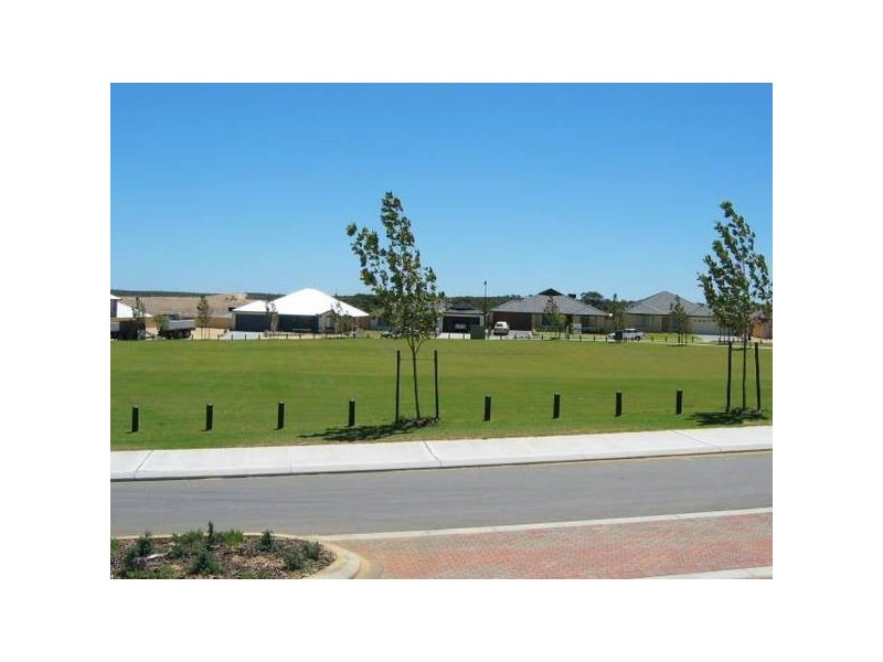 92 Hinchinbrook Avenue, Ridgewood WA 6030