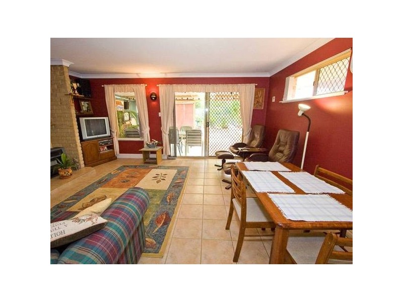 17 Coyle Road, Beldon WA 6027