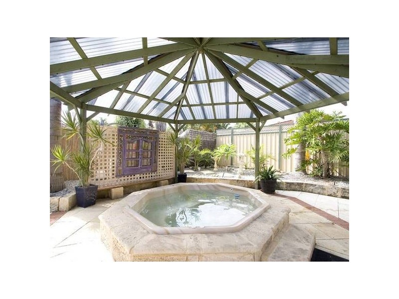 10 Malden Road, Kingsley WA 6026