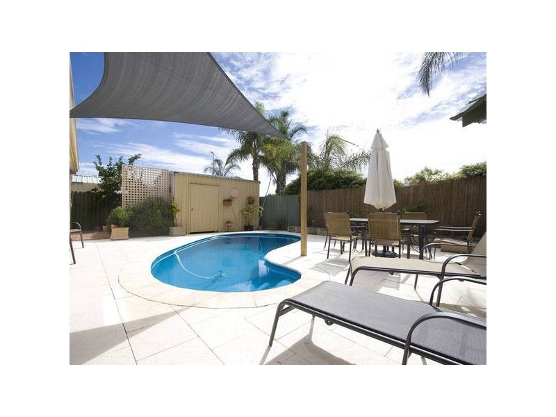 10 Malden Road, Kingsley WA 6026