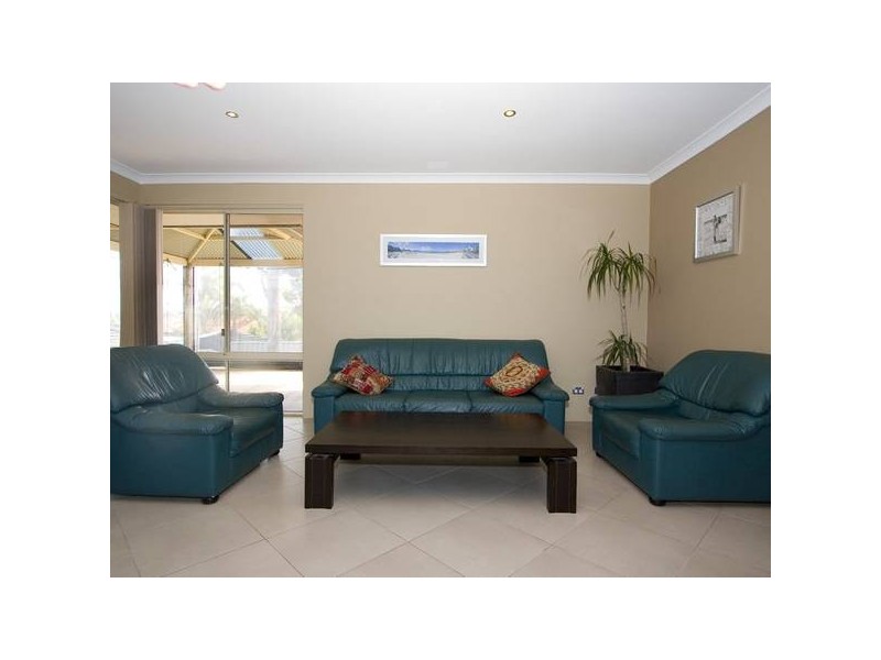 70 Windermere Circle, Joondalup WA 6027