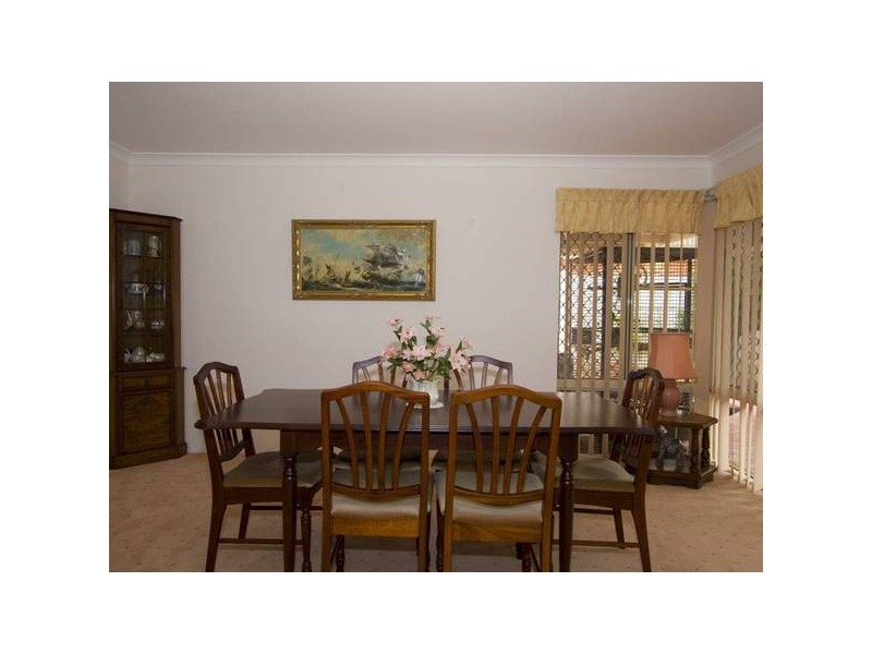 4 Manitoba Court, Joondalup WA 6027