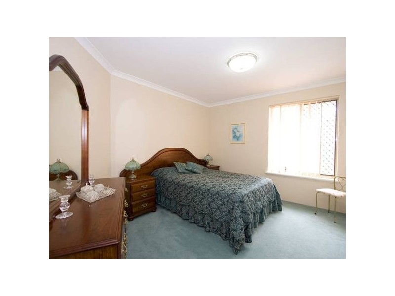 4 Manitoba Court, Joondalup WA 6027