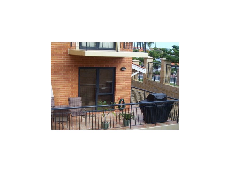 11/14 Itea Place, Mindarie WA 6030