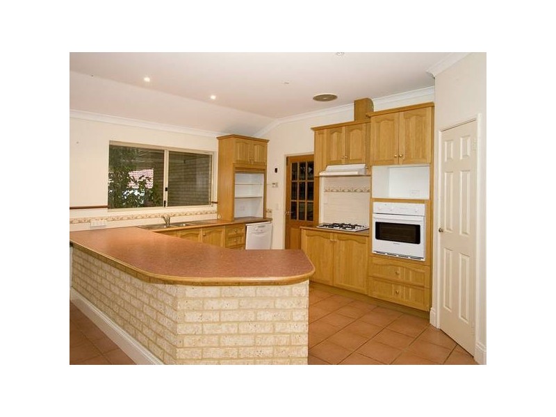 4 Taupo Glade, Joondalup WA 6027