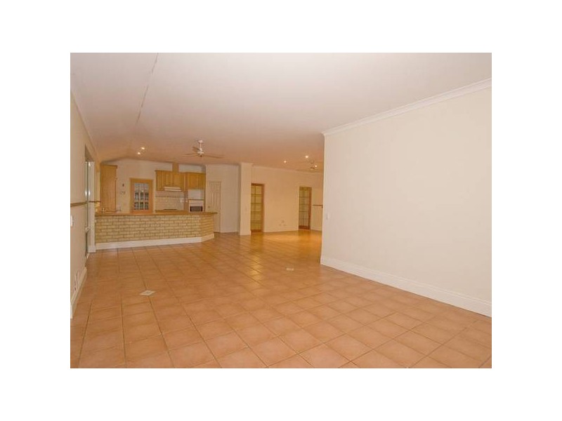 4 Taupo Glade, Joondalup WA 6027