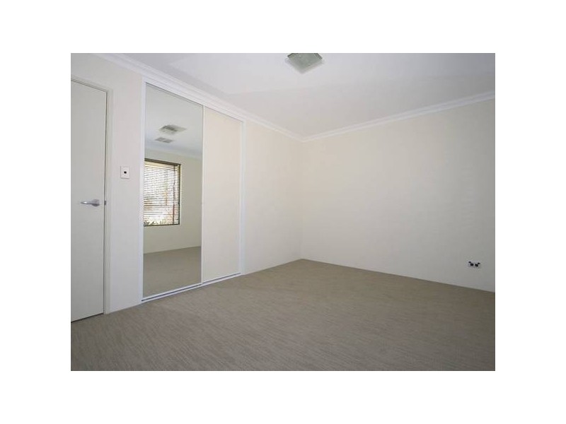 24 Riverlinks Drive, Clarkson WA 6030