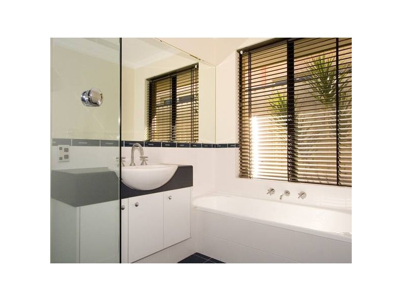 24 Riverlinks Drive, Clarkson WA 6030