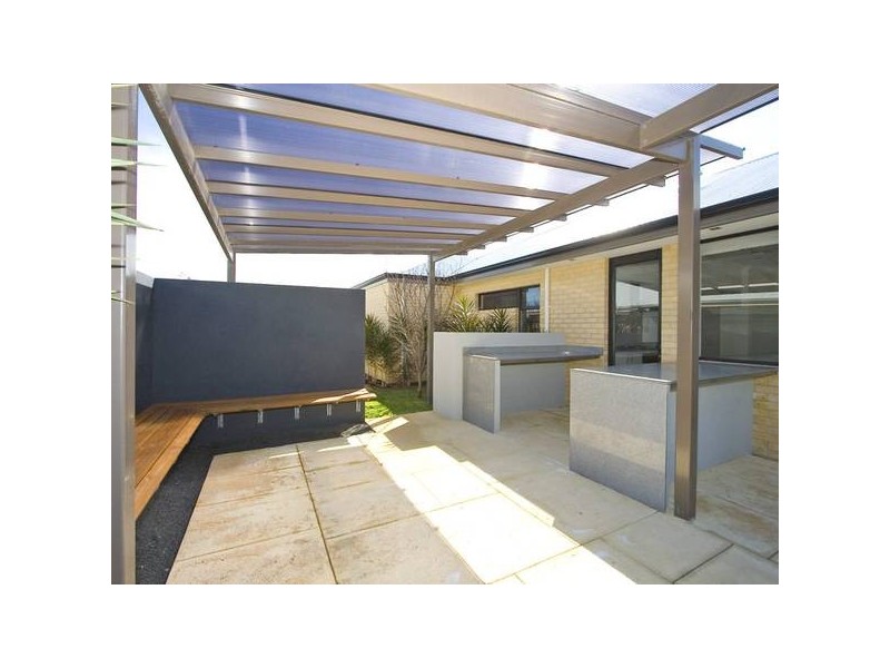 24 Riverlinks Drive, Clarkson WA 6030