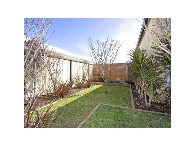 24 Riverlinks Drive, Clarkson WA 6030