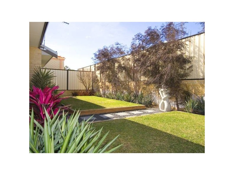 24 Riverlinks Drive, Clarkson WA 6030