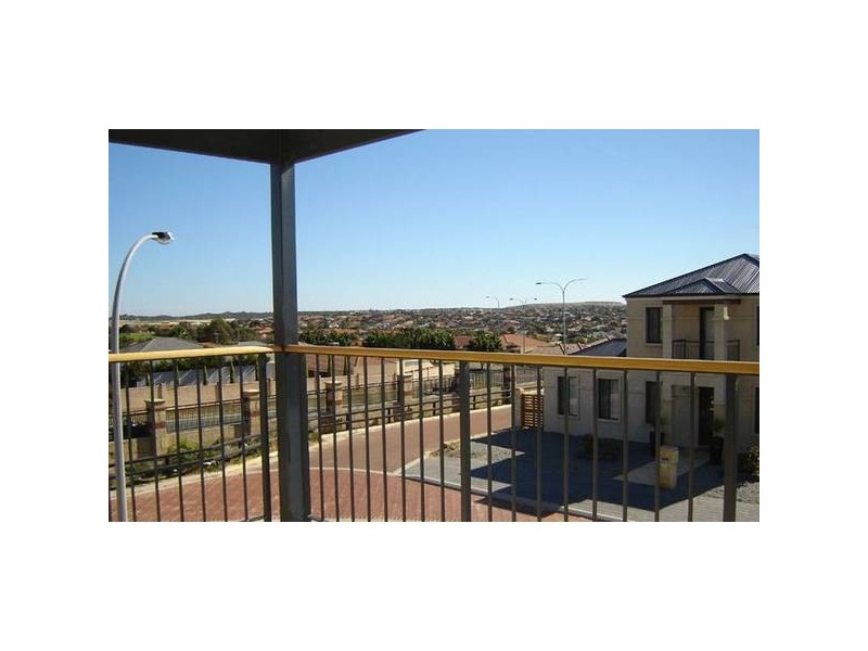 14 Chandela Loop, Currambine WA 6028