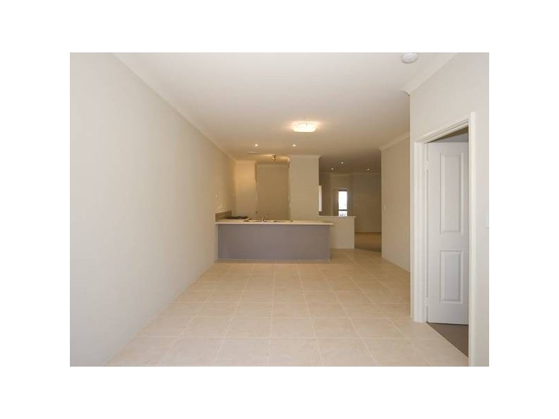 2/93 Shepperton Drive, Butler WA 6036