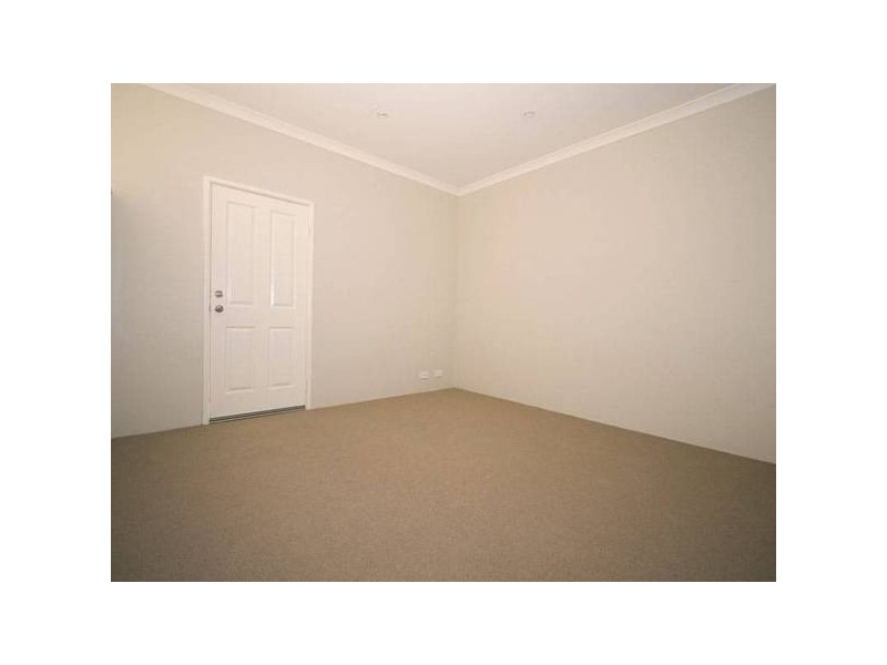 2/81 Shepperton Drive, Butler WA 6036