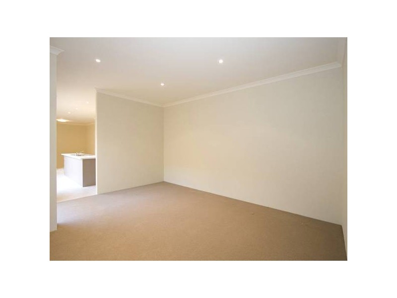 85 Shepperton Drive, Butler WA 6036