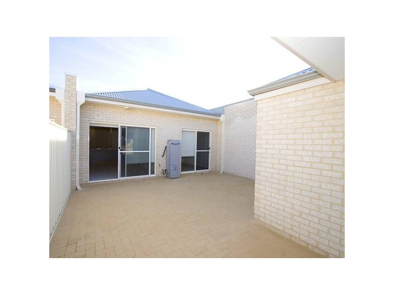 2/91 Shepperton Drive, Butler WA 6036