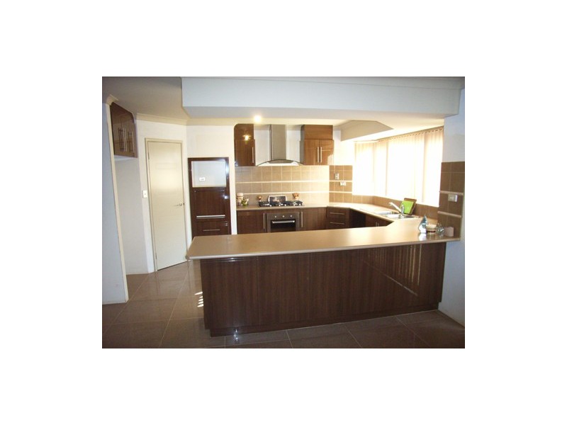 6 Esmerelda Pass, Darch WA 6065