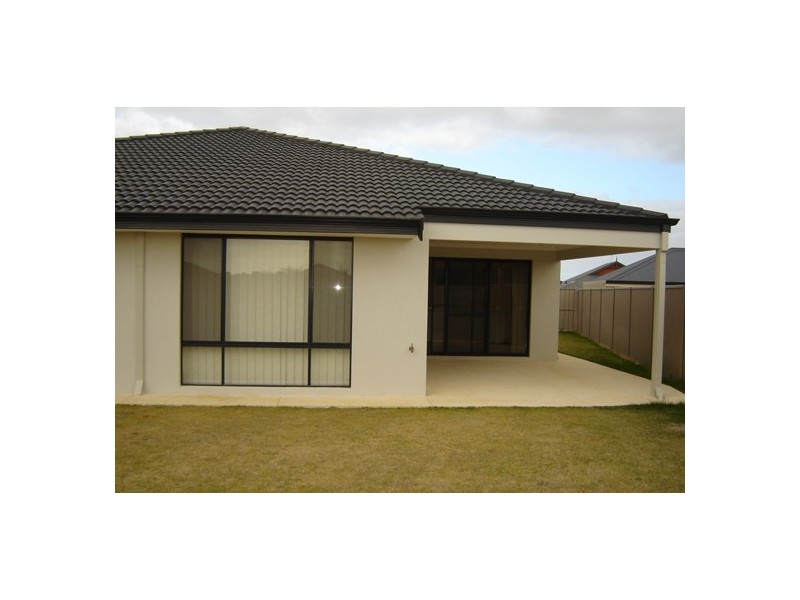 3 Hopewell Pass, Carramar WA 6031