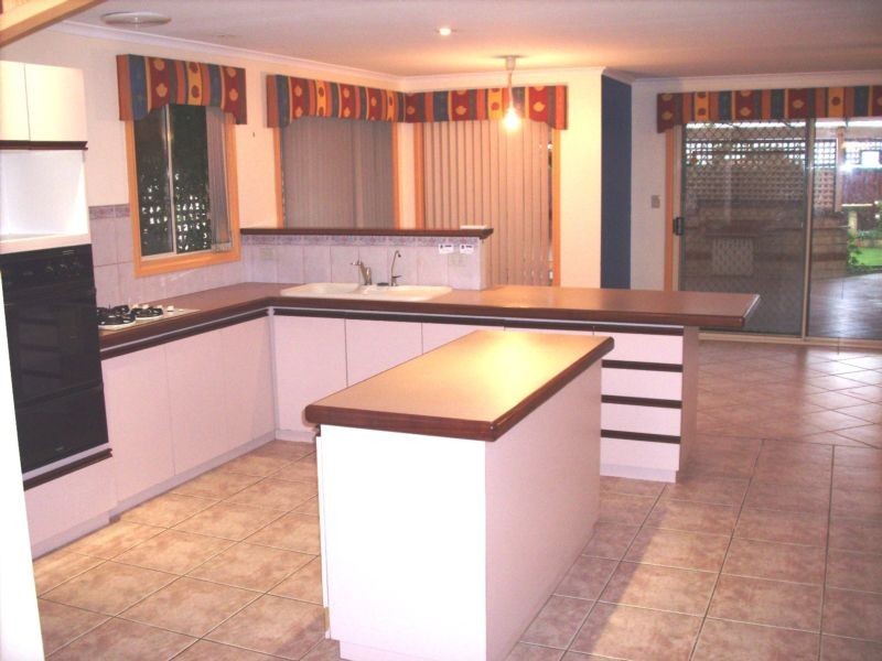 10 Troubridge Retreat, Ocean Reef WA 6027