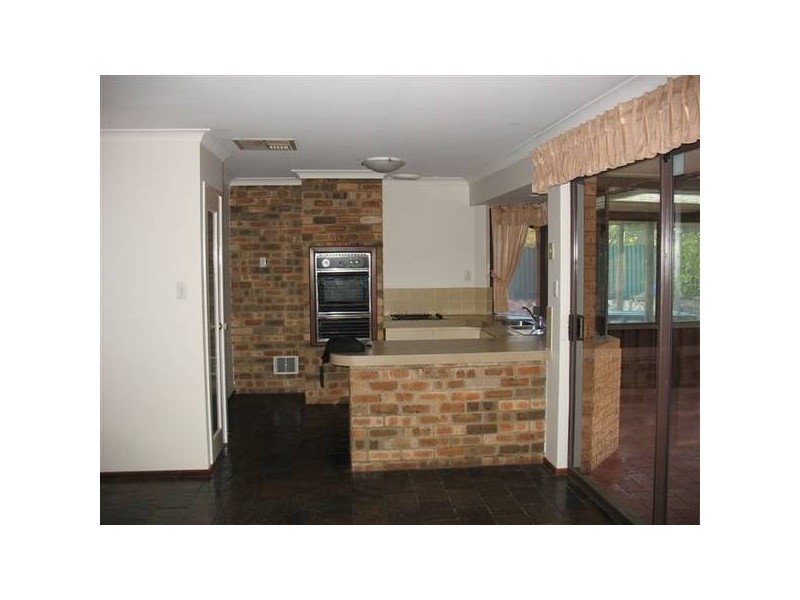 15 Warrandyte Drive, Craigie WA 6025