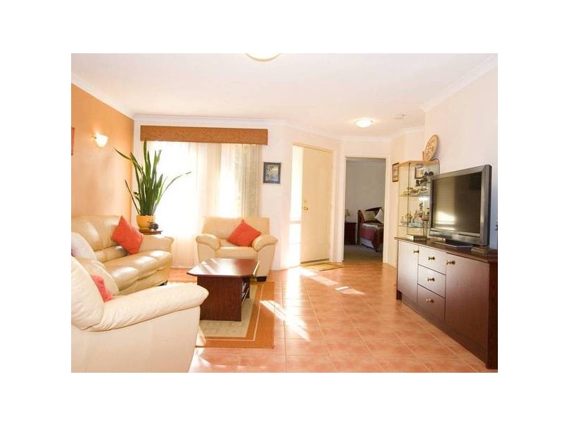 6/5 Yarra Court, Carramar WA 6031