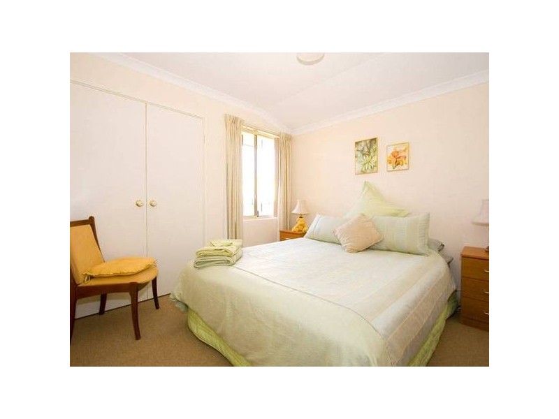 6/5 Yarra Court, Carramar WA 6031