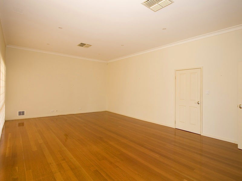 23 Alta Laguna, Ballajura WA 6066