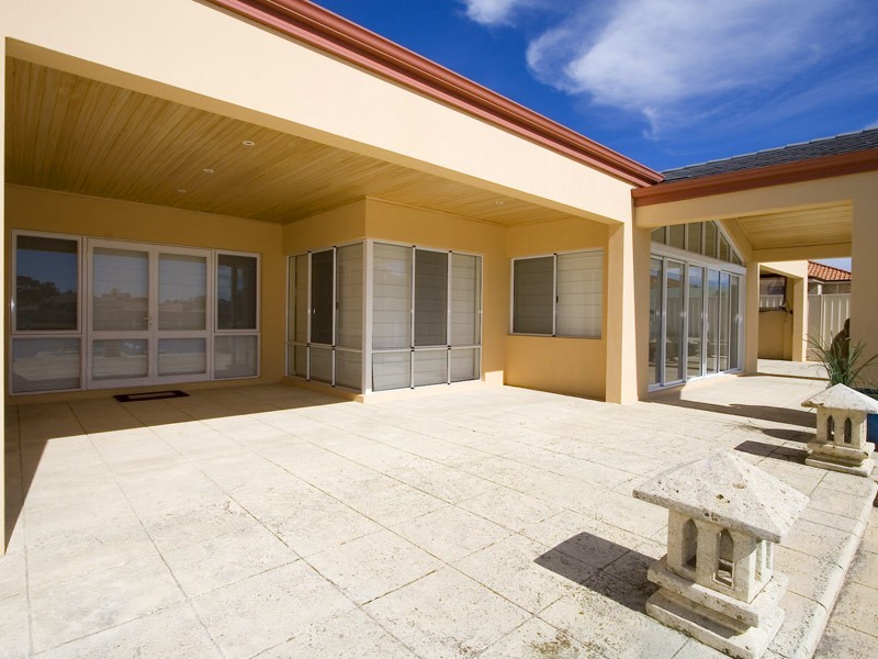 23 Alta Laguna, Ballajura WA 6066