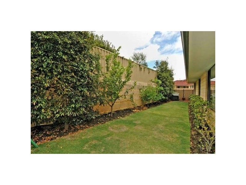 35 Adriatic Way, Currambine WA 6028