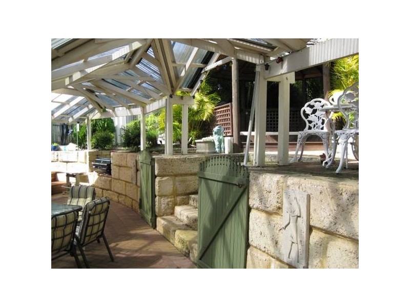 8 Tumba Court, Joondalup WA 6027