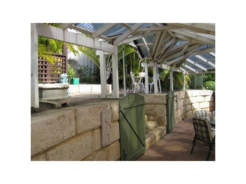 8 Tumba Court, Joondalup WA 6027