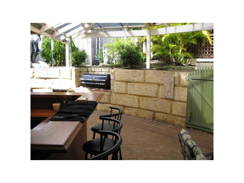 8 Tumba Court, Joondalup WA 6027