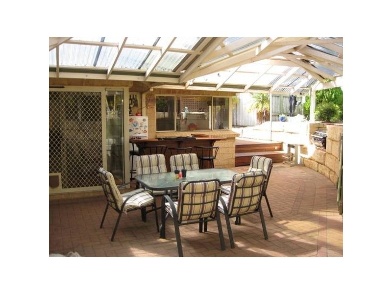 8 Tumba Court, Joondalup WA 6027