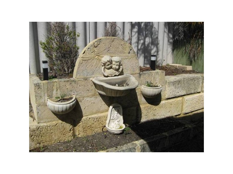 8 Tumba Court, Joondalup WA 6027