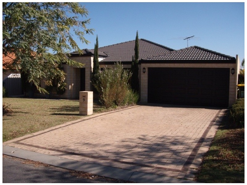 9 Kippilaw Loop, Carramar WA 6031