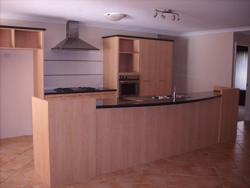 9 Kippilaw Loop, Carramar WA 6031