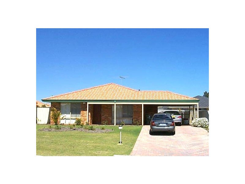 22B Combewood Loop, Carramar WA 6031