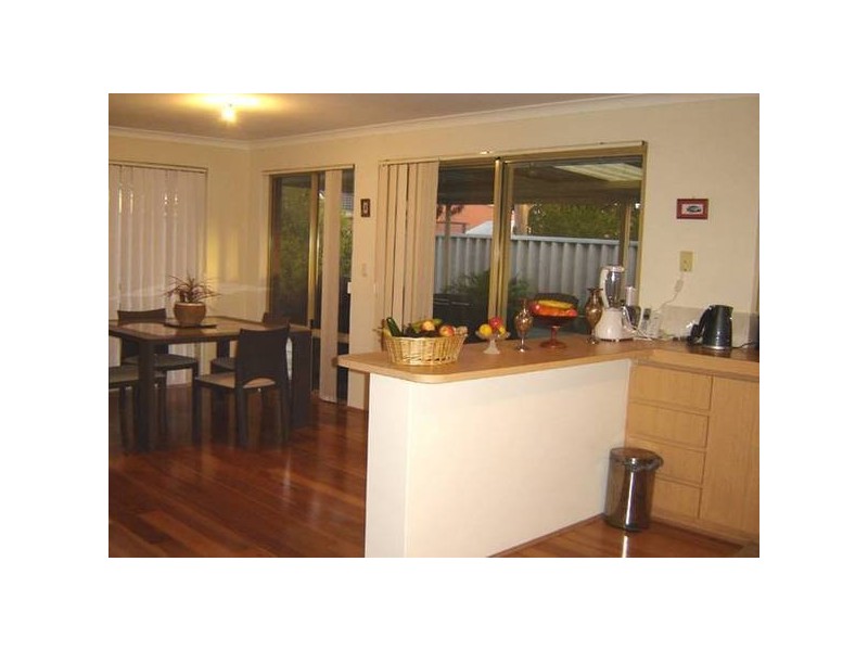 22B Combewood Loop, Carramar WA 6031