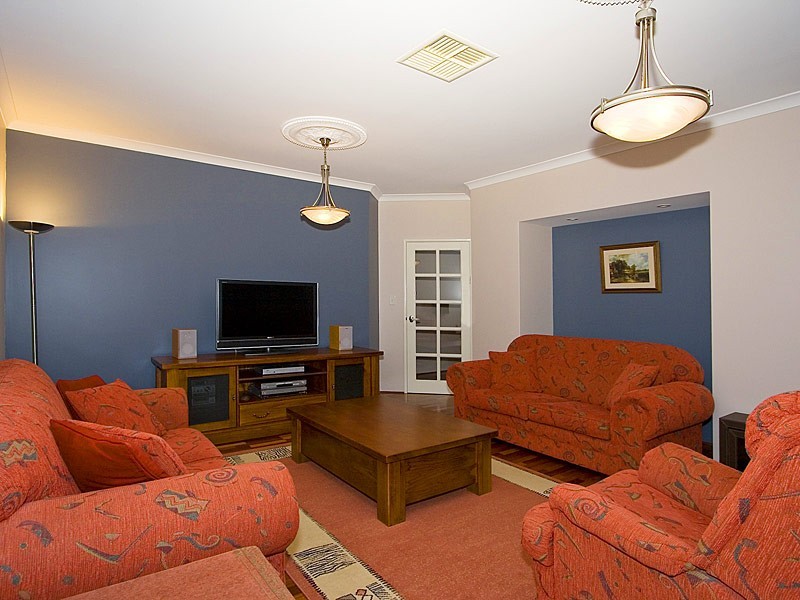 35 Meadowbrook Promenade, Currambine WA 6028