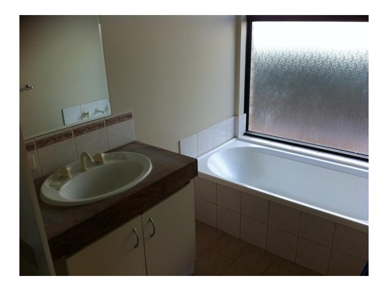 18 Seagrove Boulevard, Merriwa WA 6030