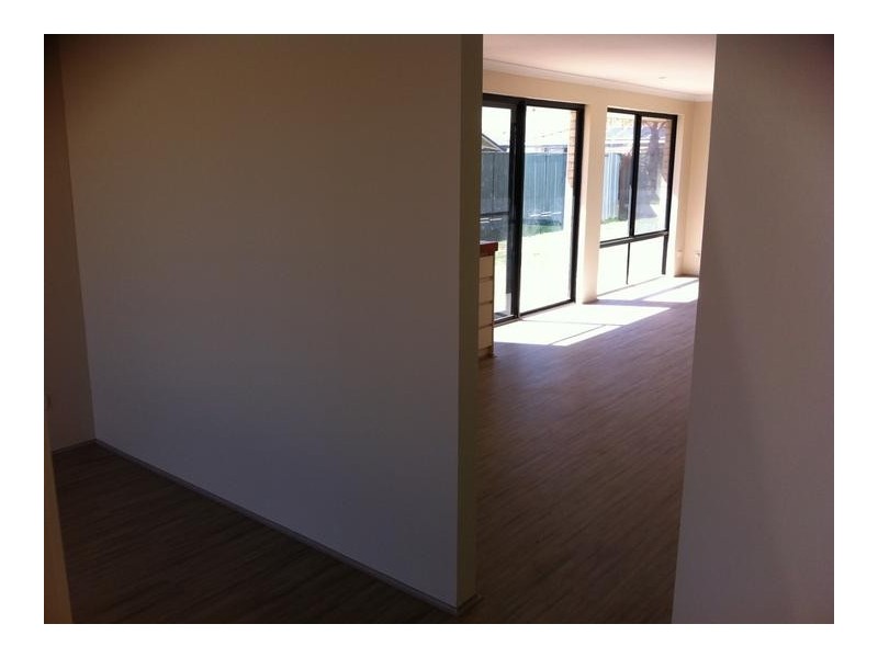 18 Seagrove Boulevard, Merriwa WA 6030