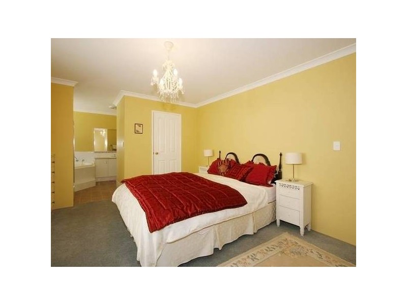 11 Taplow Parade, Ashby WA 6065