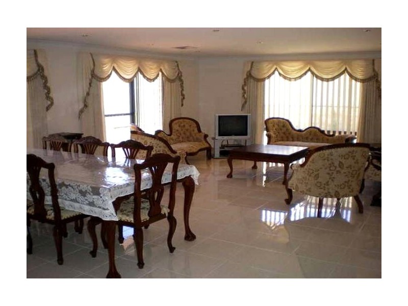 39 Shiralee Bend, Carramar WA 6031