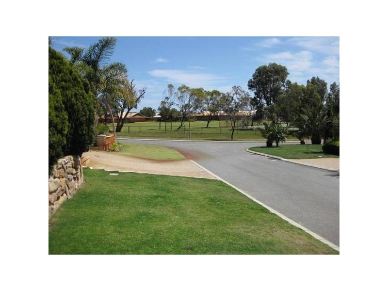 4 Claire Cove, Joondalup WA 6027