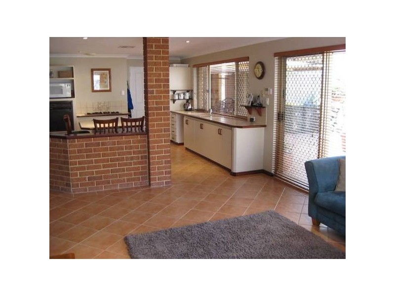 4 Claire Cove, Joondalup WA 6027