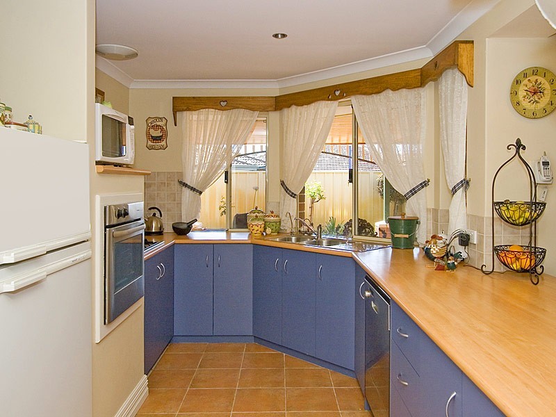 4 Hiltaba Court, Tapping WA 6065