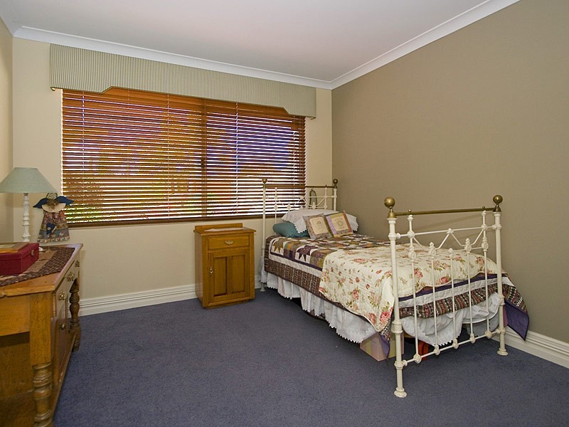 4 Hiltaba Court, Tapping WA 6065